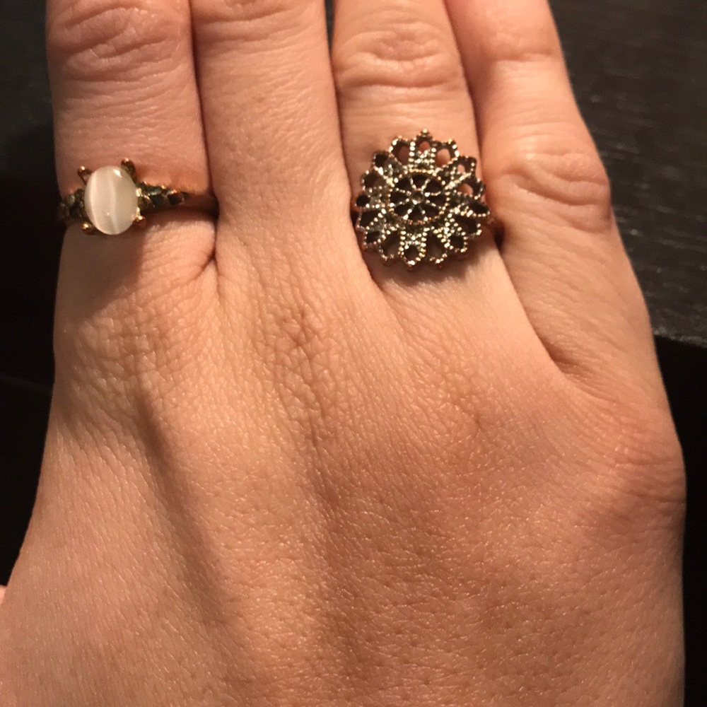 Assorted Rings - Picture 4 of 6